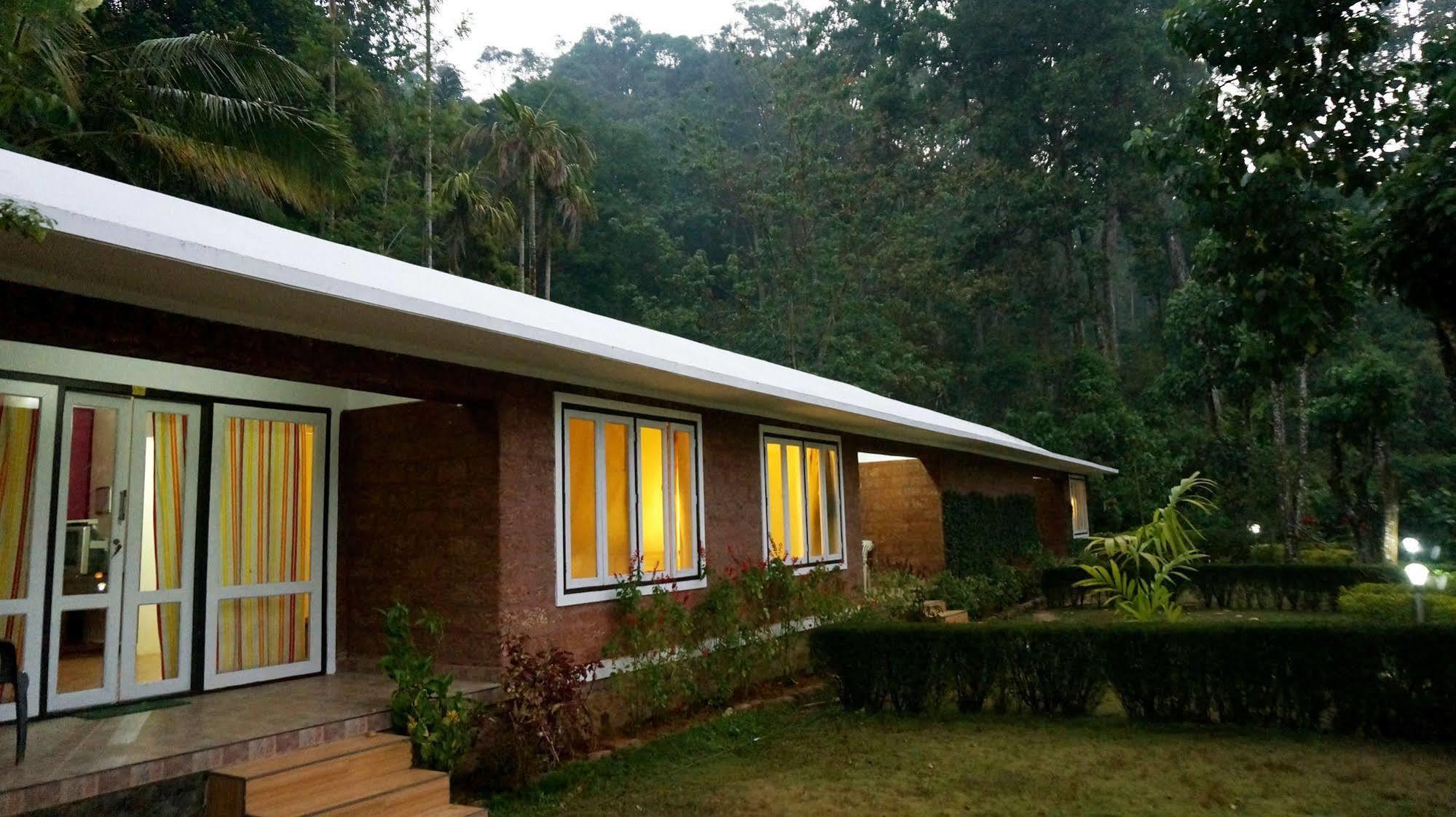 Falling Waters Munnar Luaran gambar